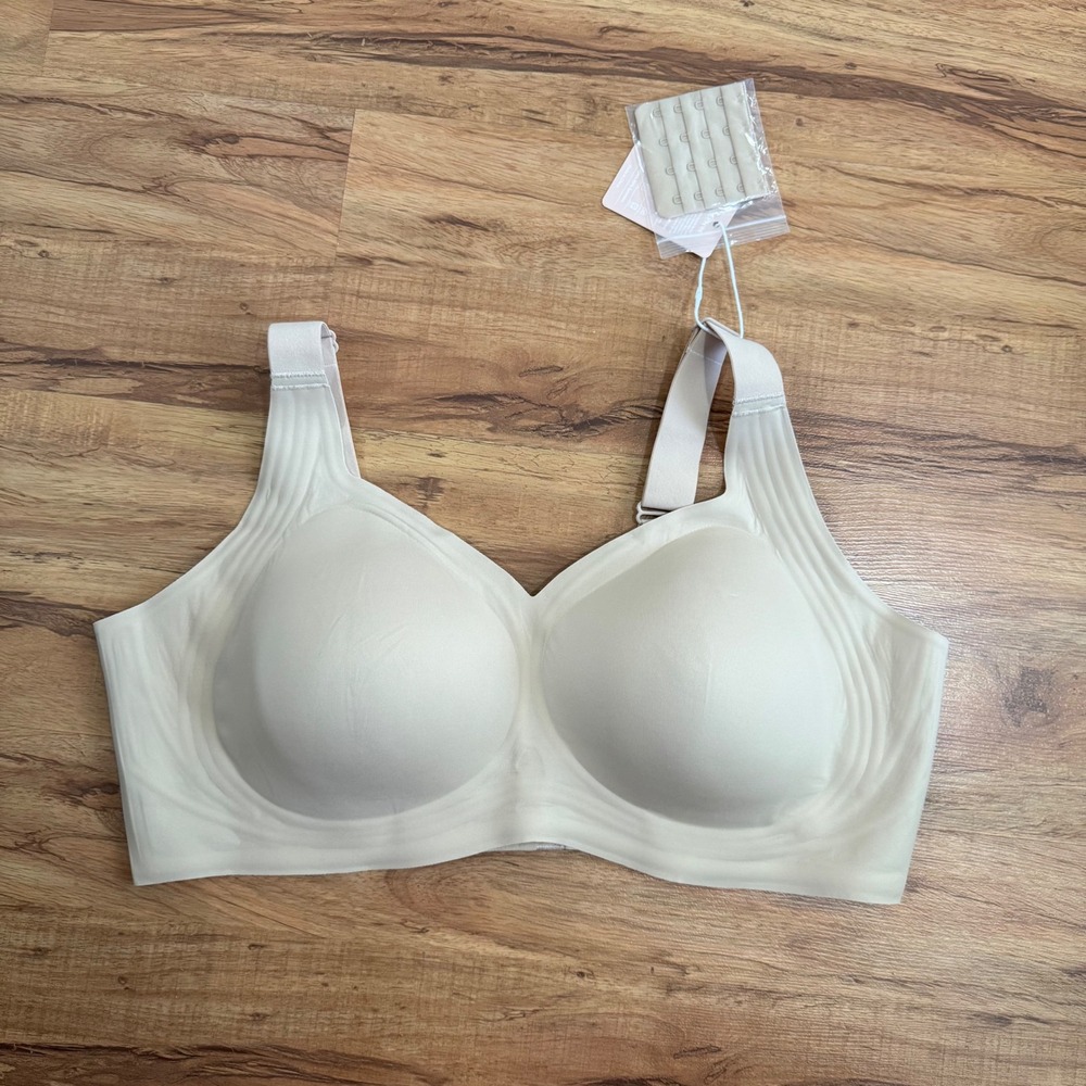PoseFree Women Wire Free Seamless Bra‎ Beige 4XL NWT with Extender